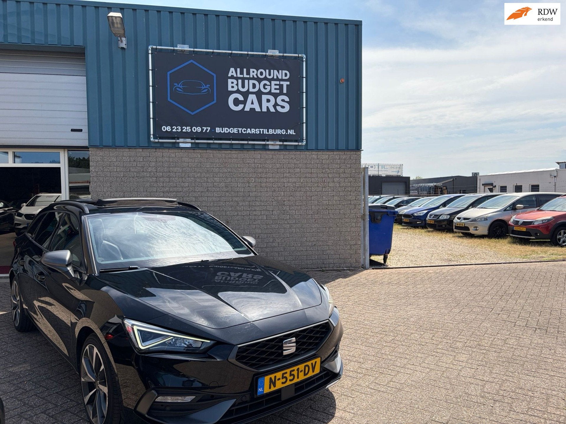 Seat Leon Sportstourer 1.5 eTSI FR Launch Edition, Auto's, 4 cilinders, Leon, Leder en Stof, Zwart