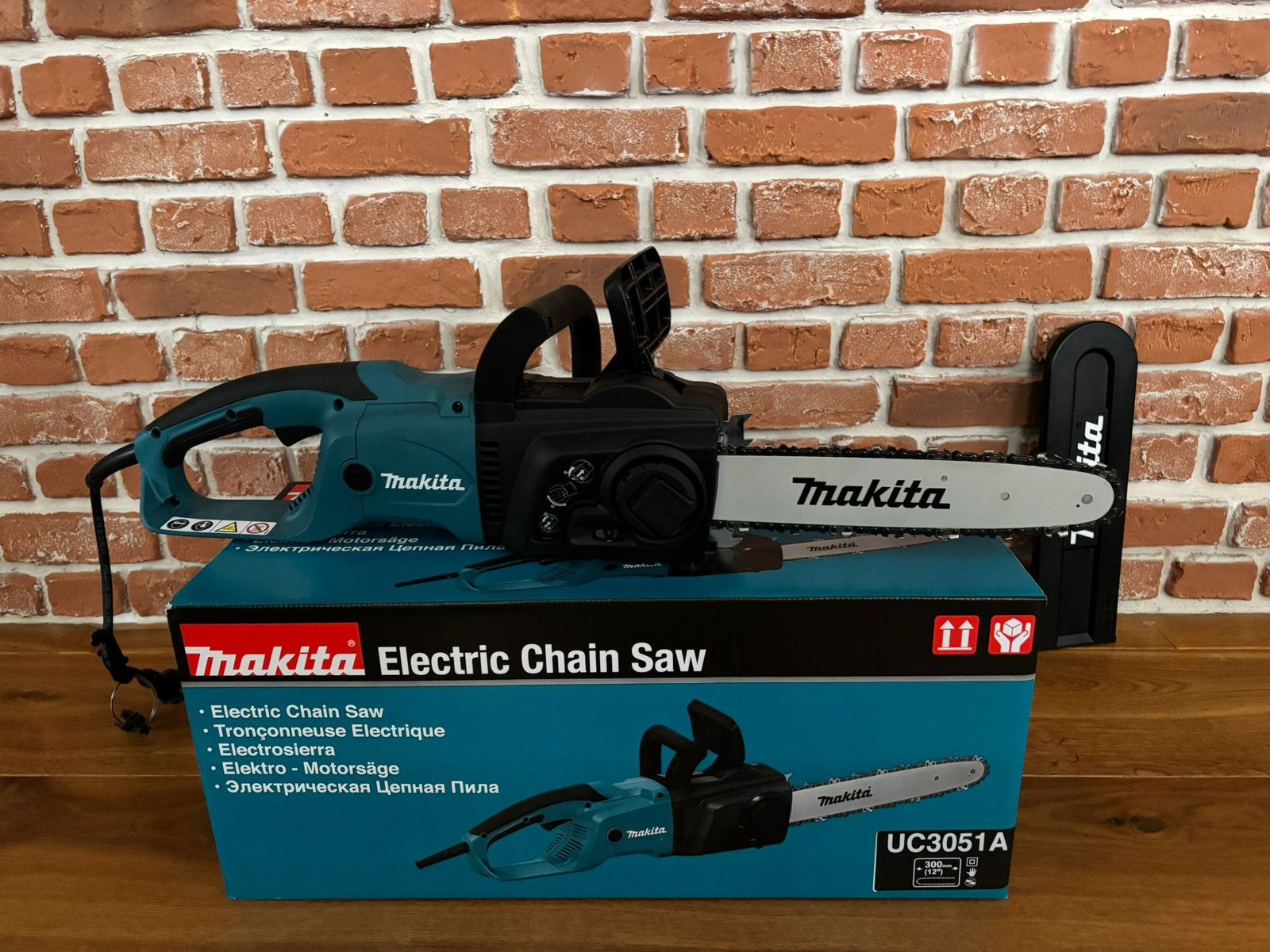 Makita kettingzaag nieuw, 70 mm of meer, Kettingzaag, Ophalen of Verzenden, Zo goed als nieuw