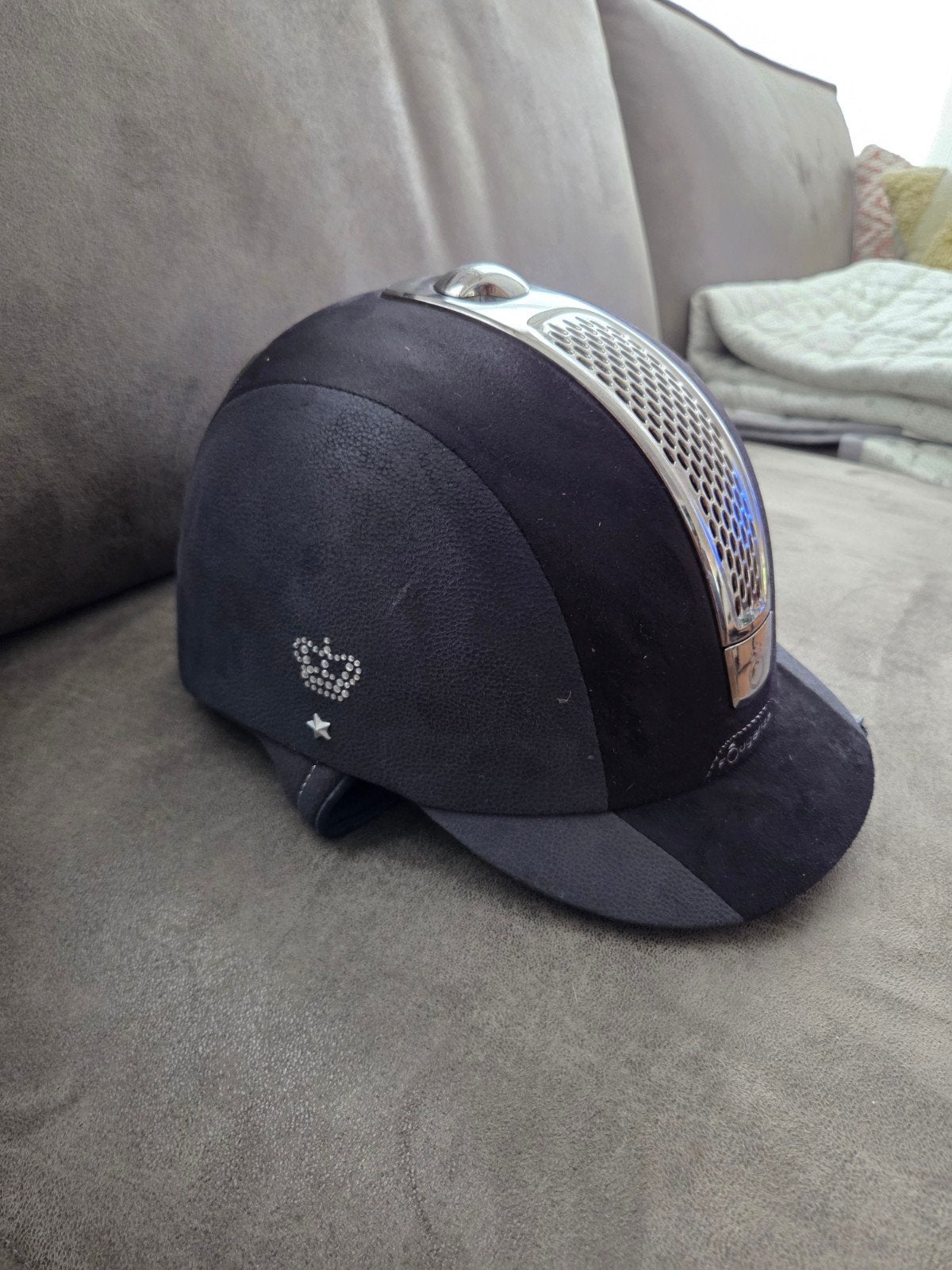 Fouganza  C 700 Paardrijhelm maat 50 met strasteentjes, Dieren en Toebehoren, Paardrijkleding, Ophalen of Verzenden