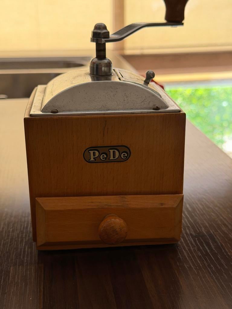 Vintage PeDe koffiemolen - Houten handmolen, Ophalen of Verzenden
