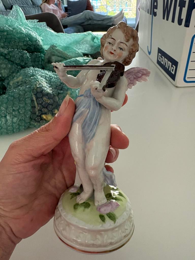 Oud porselein beeldje, Verzamelen, Beelden en Beeldjes, Ophalen of Verzenden, Nieuw, Mens
