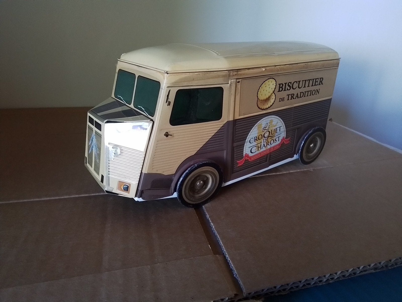 Vintage Citroën HY busje koekblik - Biscuitier de Tradition, Ophalen of Verzenden, Gebruikt, Koek(jes), Overige merken