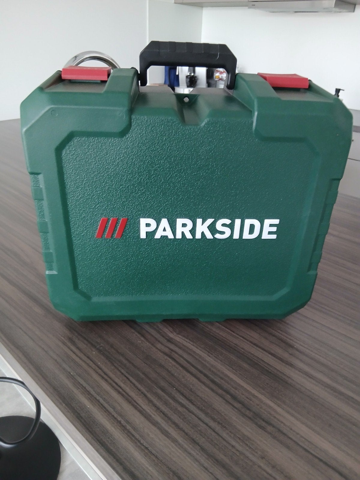 Accucirkelzaag 20 volt met 20 volt accu en 3extra zaagbladen, Doe-het-zelf en Verbouw, Ophalen, Zo goed als nieuw, Parkside (Lidl)