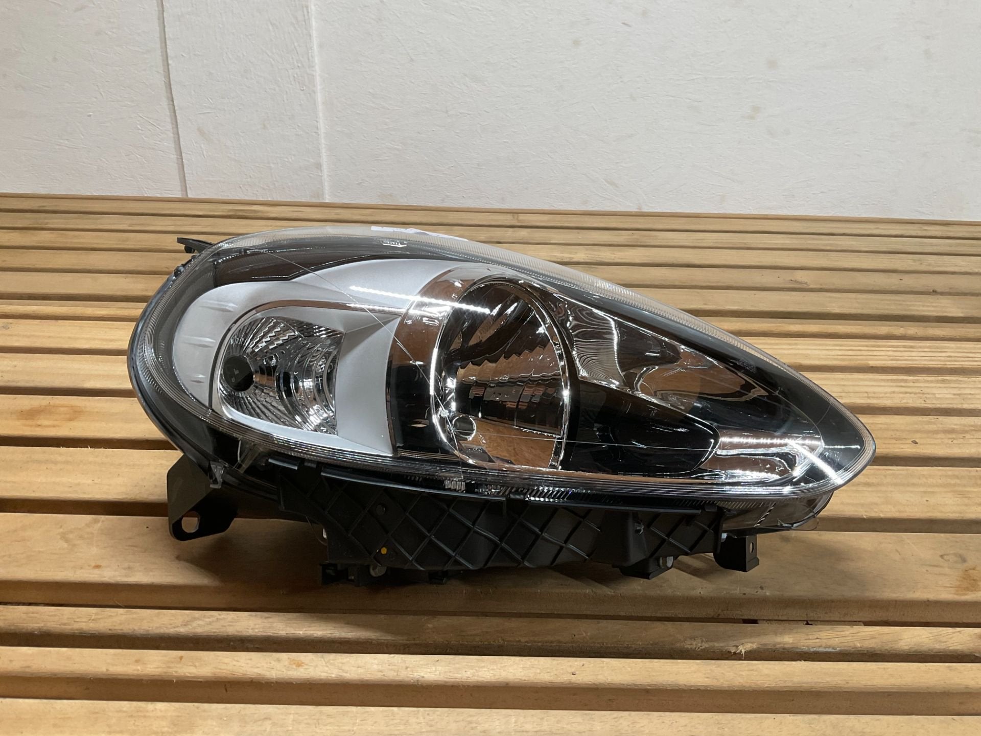 Koplamp Fiat Grande Punto Evo 199 08-15 519371490 FI-8417, Auto-onderdelen, Gebruikt, Stellantis Europe S.p.A., Ophalen of Verzenden
