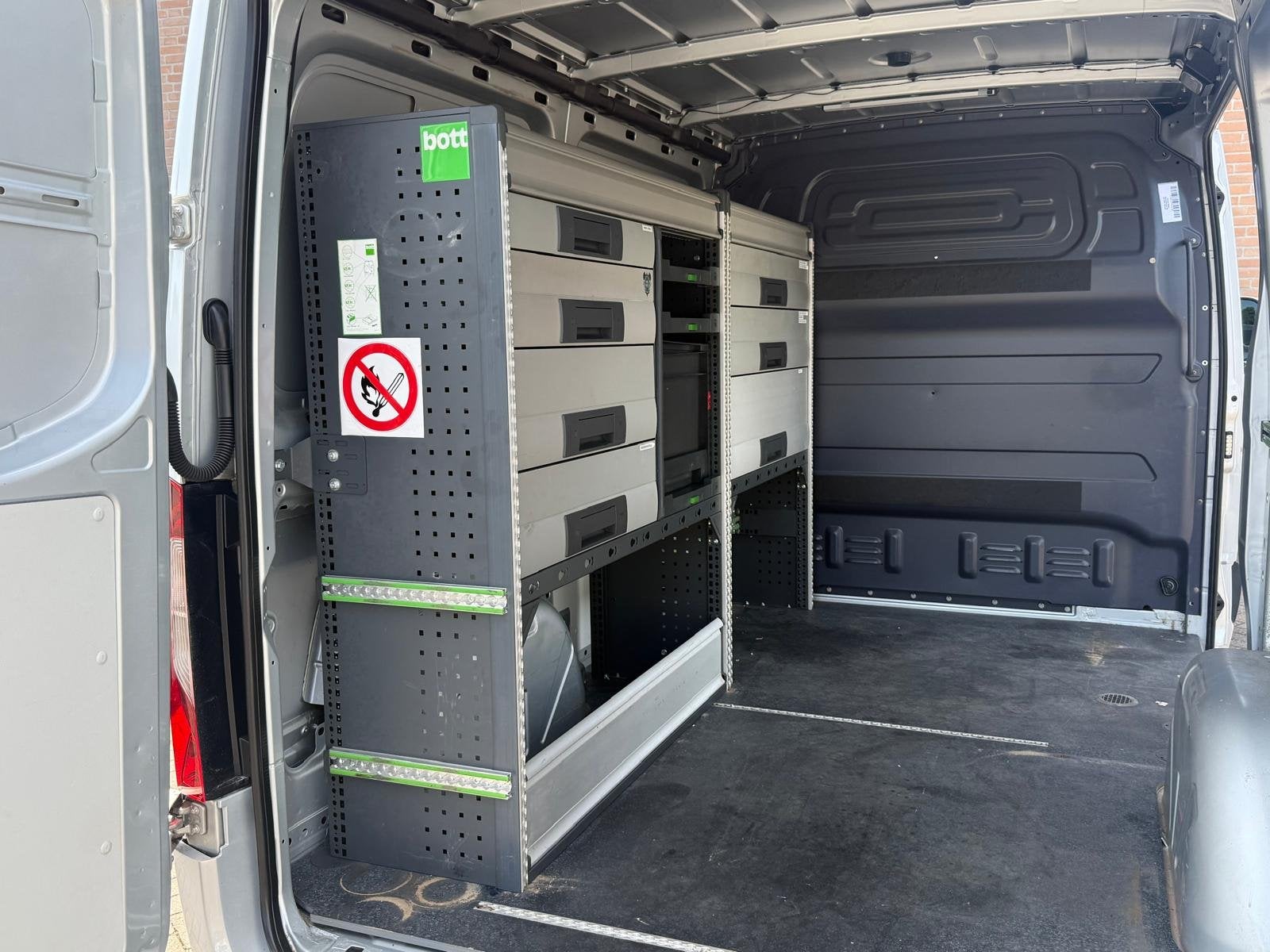Mercedes-Benz Sprinter 314CDI 143PK 9G-Tronic / M-Bux / Dist, Auto's, Bestelauto's, Stof, Gebruikt, Mercedes-Benz, Bedrijf