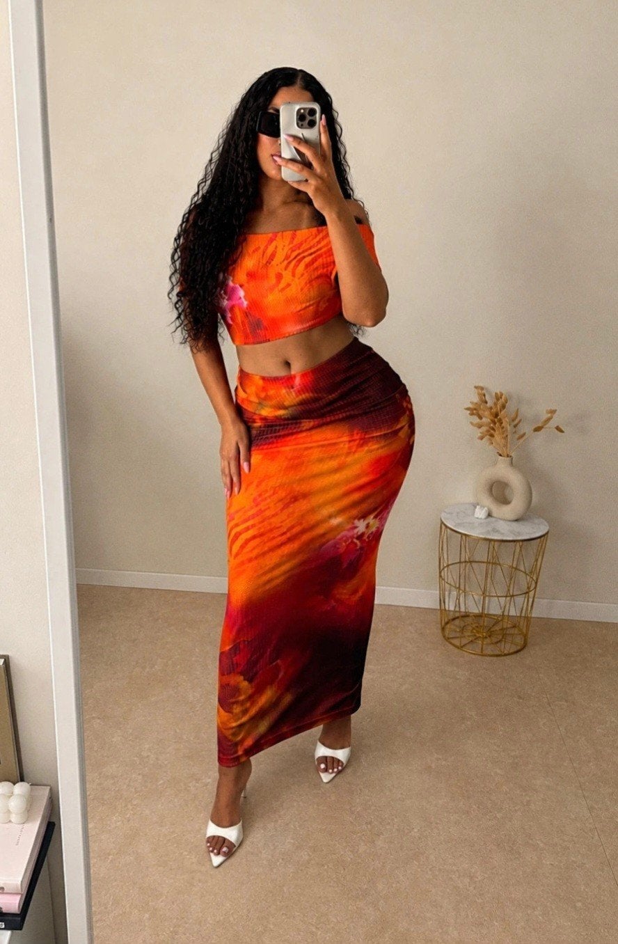Oranje/rode tie-dye crop top en maxi rok set, Maat 38/40 (M), Verzenden, Nieuw, Oranje