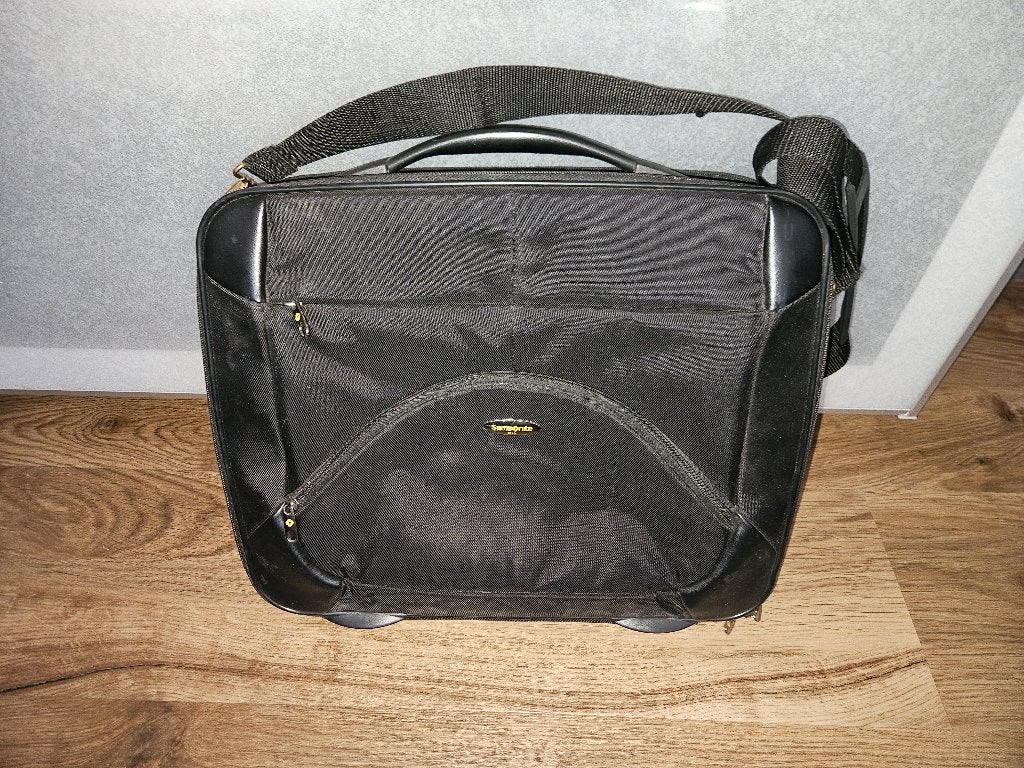 Samsonite Laptoptas, Computers en Software, Laptoptassen, Tabletvak, 17 inch of meer, Ophalen of Verzenden, Zo goed als nieuw