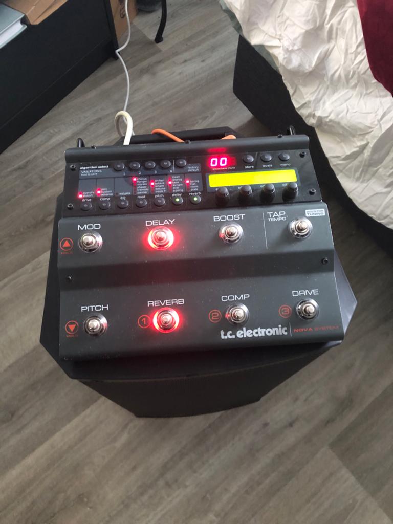 TC NOVA SYSTEM - Multi effect pedaal, Muziek en Instrumenten, Effecten, Ophalen of Verzenden, Zo goed als nieuw, Delay of Echo