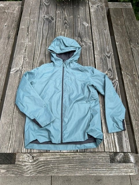 Quechua regenjas/jack 12-13 jaar., Ophalen of Verzenden, Zo goed als nieuw, Kleding