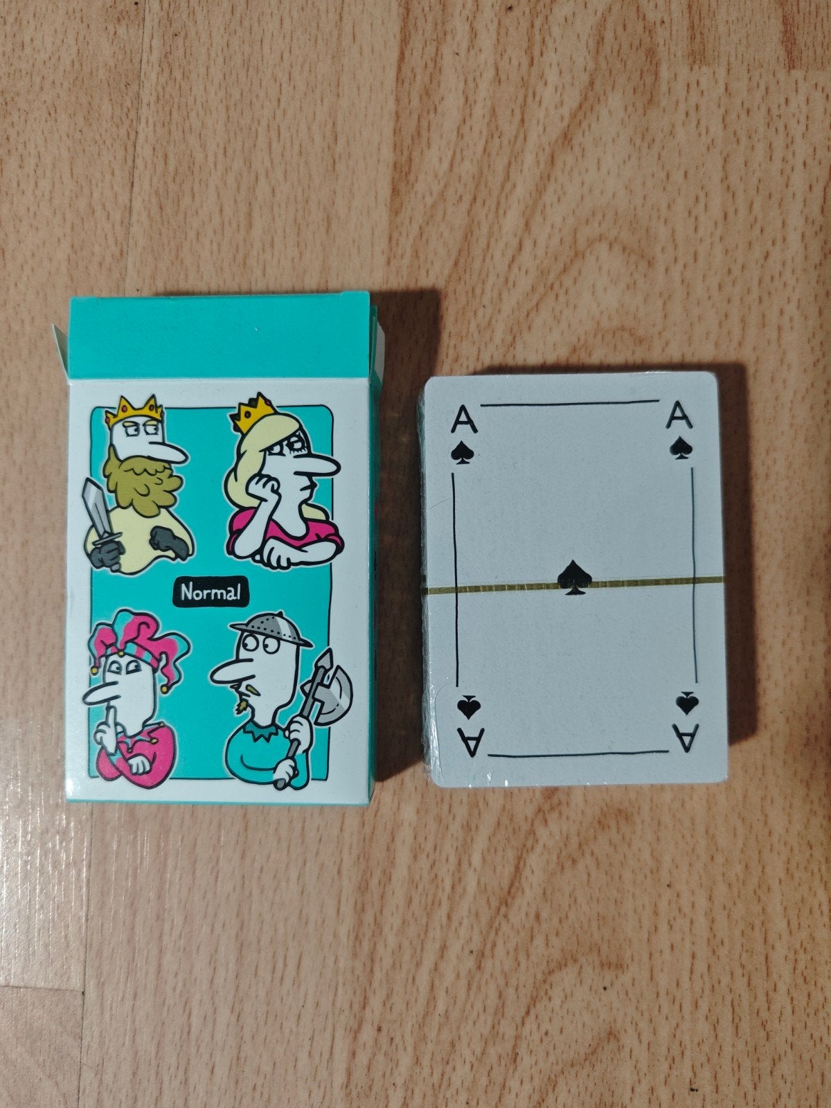 Normal kaartspel sealed, Hobby en Vrije tijd, Gezelschapsspellen | Kaartspellen, Ophalen of Verzenden