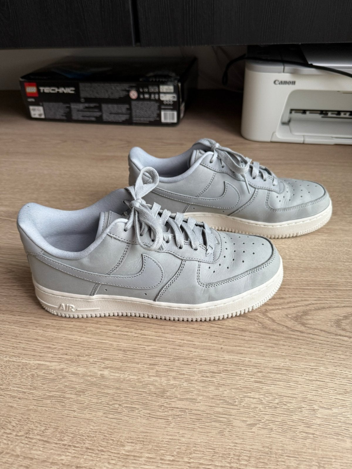 Licht blauw grijze met witte Nike force air 1 maat 40, Blauw, Ophalen of Verzenden, Sneakers of Gympen, Zo goed als nieuw