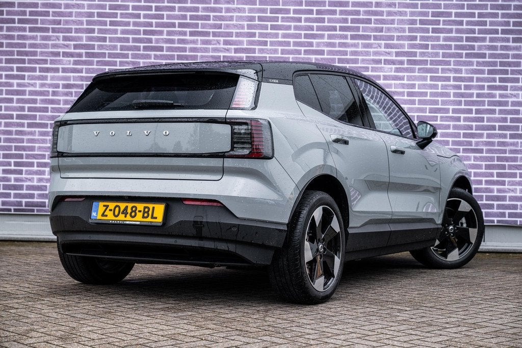 Volvo EX30 Single Motor Extended Range Plus 69 kWh | Climate, Auto's, Volvo, Automaat, Achterwielaandrijving, Gebruikt, Leder en Stof