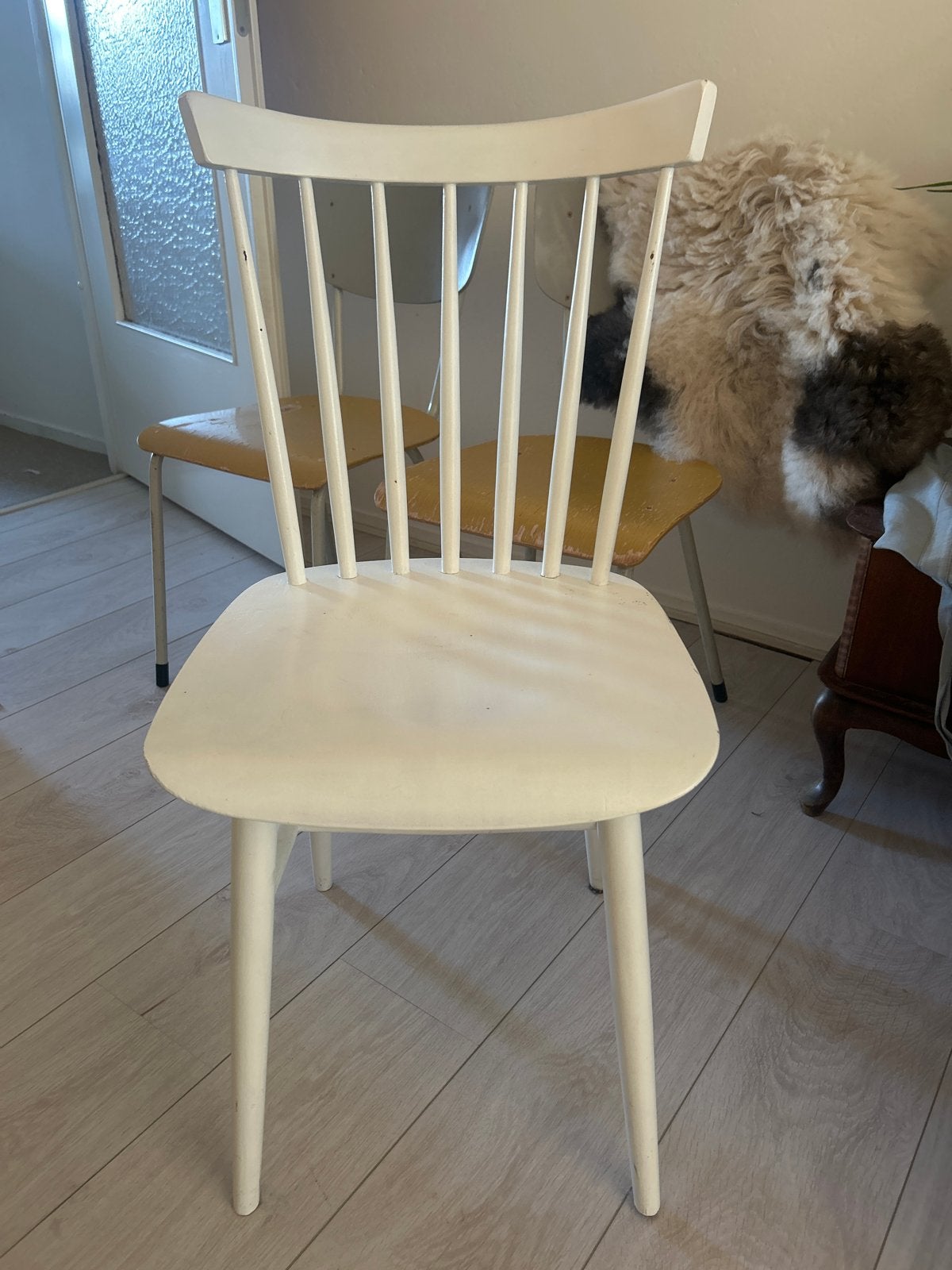 Witte houten eetkamerstoel, Ophalen, Wit, Zo goed als nieuw, Eén