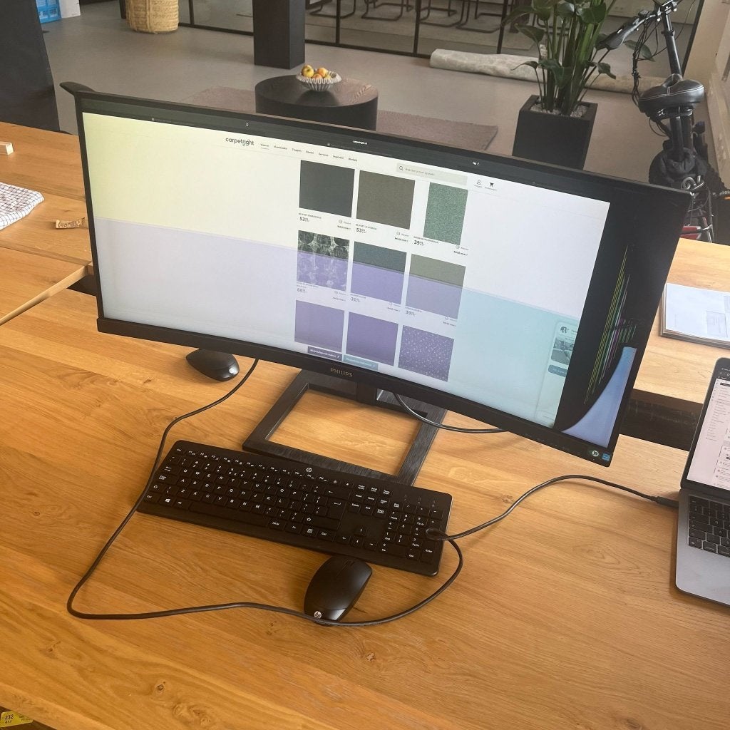 Philips 34" UltraWide USB-C Monitor – 2 stuks – Defect, Computers en Software, Desktop Pc's, Ophalen, Niet werkend, Onbekend, Philips