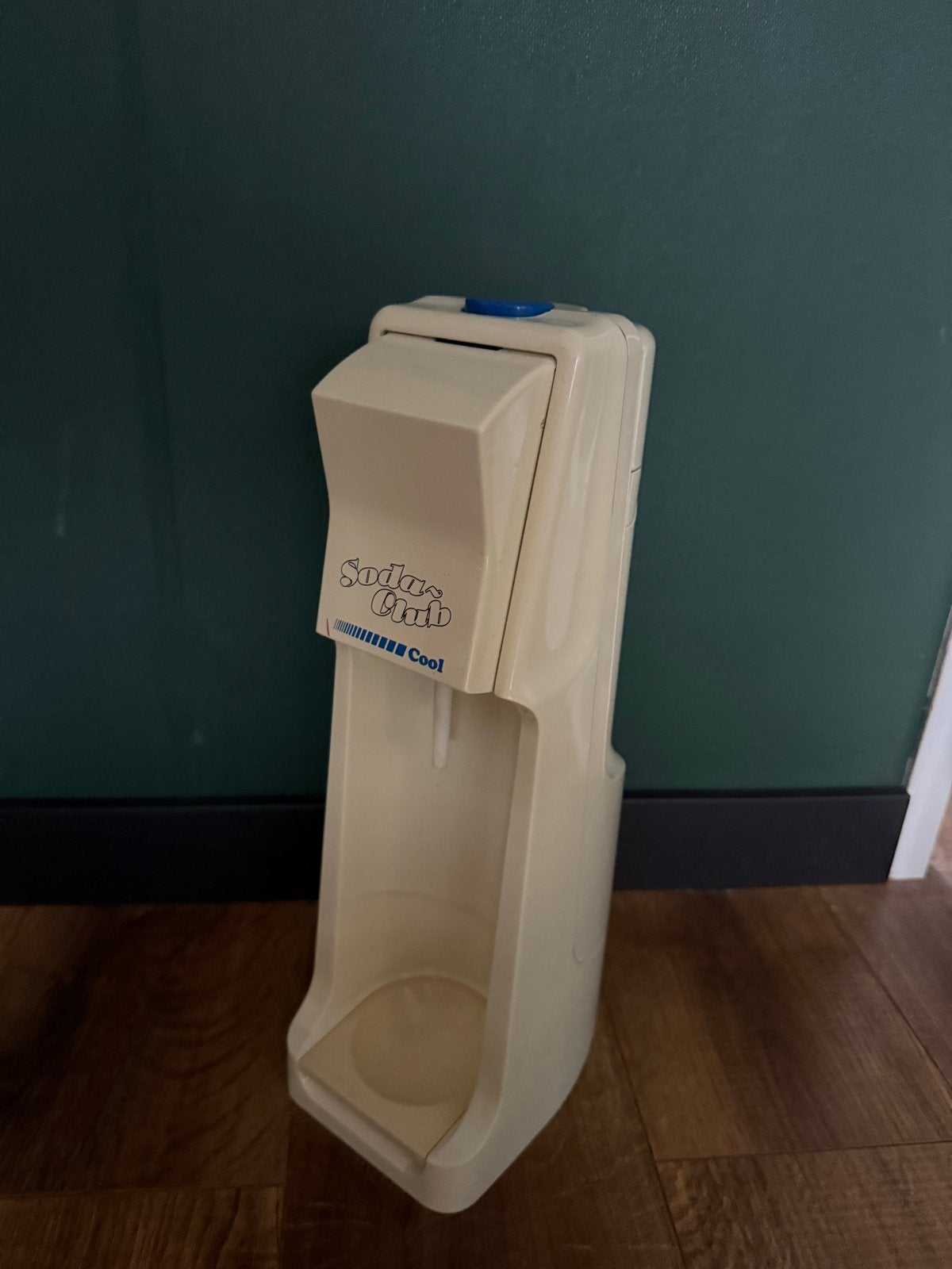 Sodastream Cool met 3 cilinders en 2 flessen, Ophalen, Gebruikt