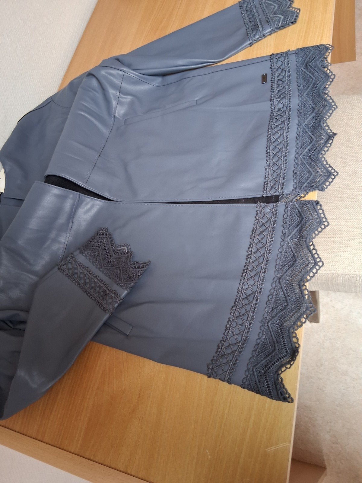 mooi leer(kunst ) jasje, Kleding | Dames, Jasjes, Kostuums en Pakken, Ophalen of Verzenden, Nieuw, Maat 38/40 (M), Blauw
