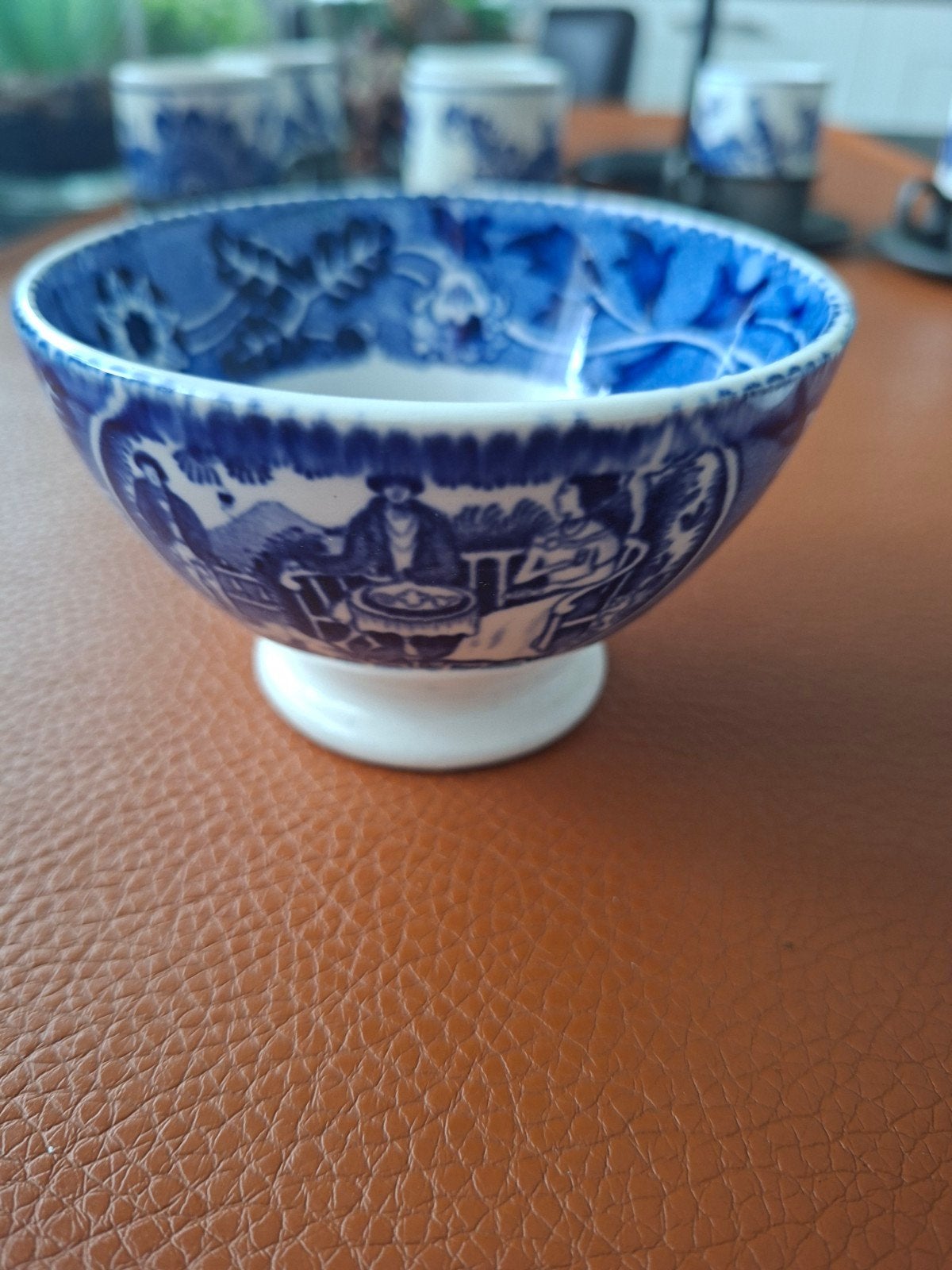 Antieke Maastrichtse 'Tea-Drinker' Kom - Blauw-Wit Porselein, Antiek en Kunst, Ophalen