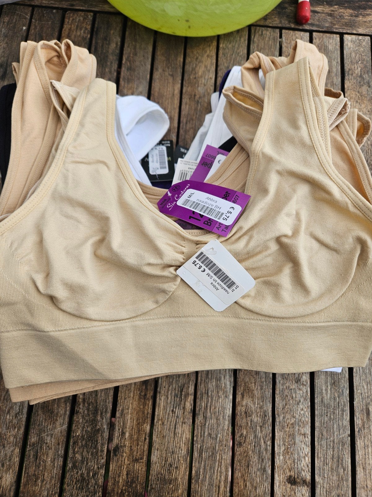 25 Nieuwe Ahbra's - Naadloze BH's in diverse kleuren, Ahbra, Ophalen of Verzenden, Beige, BH