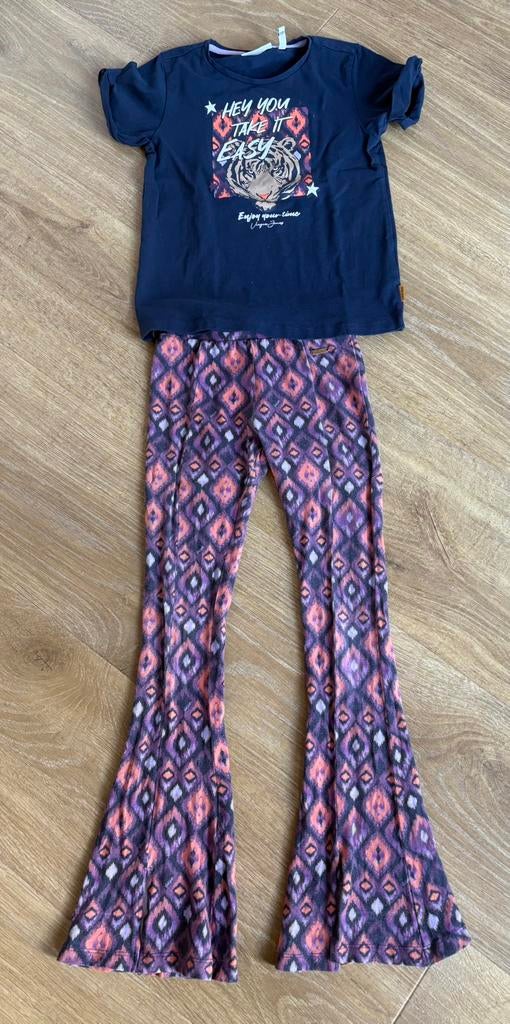 Set Vingino meisje shirt en flare broek maat 134/140, Ophalen of Verzenden, Gebruikt, Meisje, Setje
