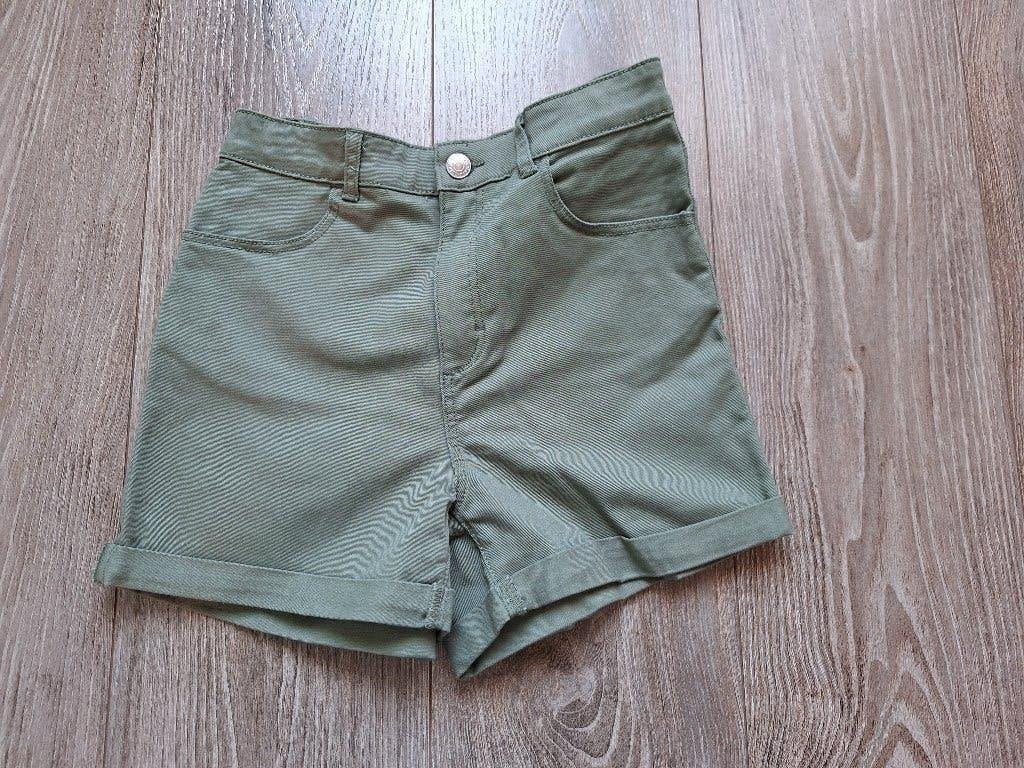 Legergroene korte broek H&M maat 152, Broek, Meisje, H&M, Nieuw
