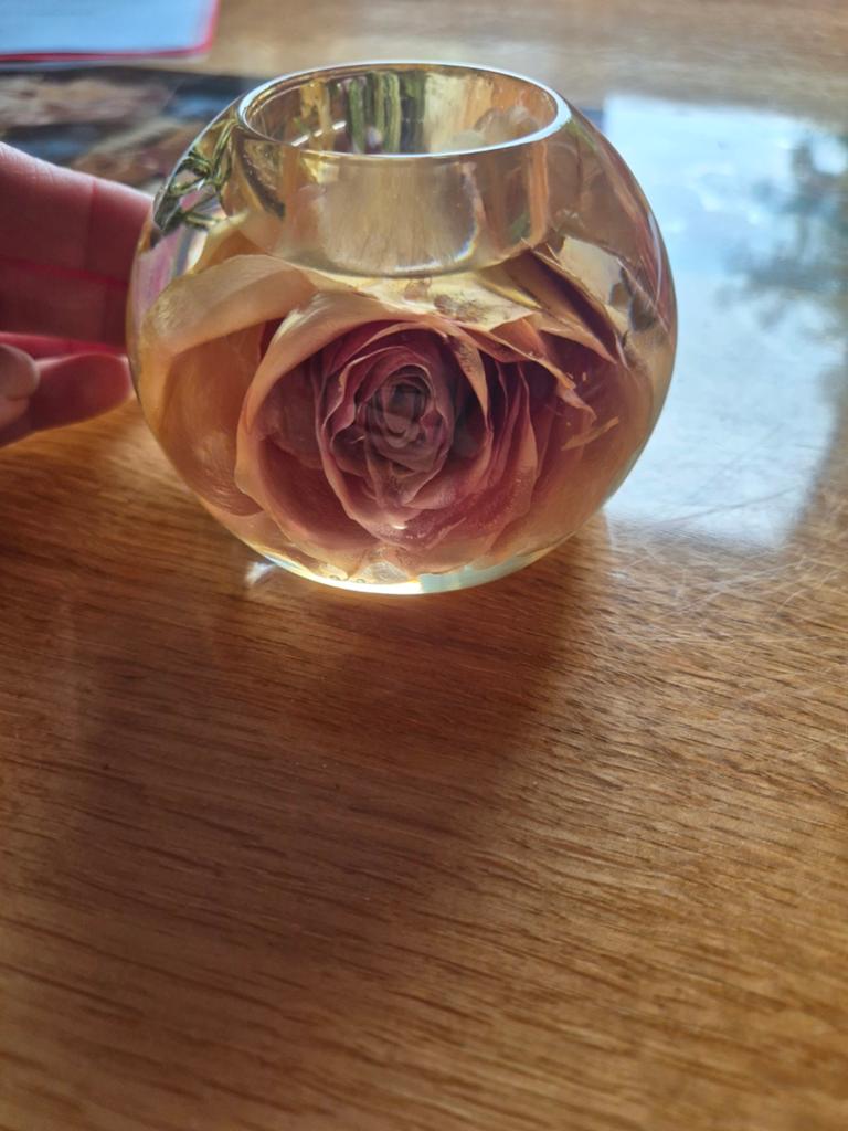 Epoxy theelichthouder met ingelegde bloemen, Meerkleurig, Overige materialen, Nieuw, Ophalen of Verzenden
