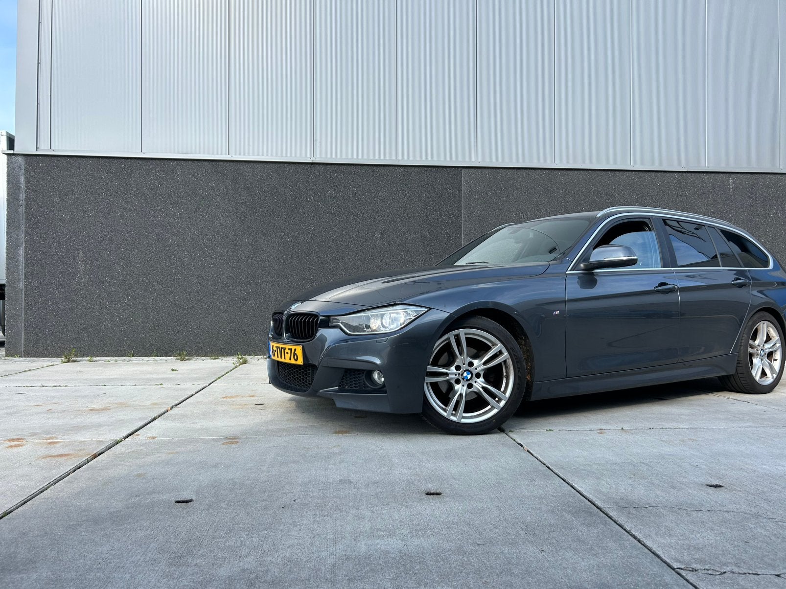 BMW 3-Serie 316i 136pk 2014 Grijs, Auto's, 4 cilinders, Origineel Nederlands, Handgeschakeld, Particulier