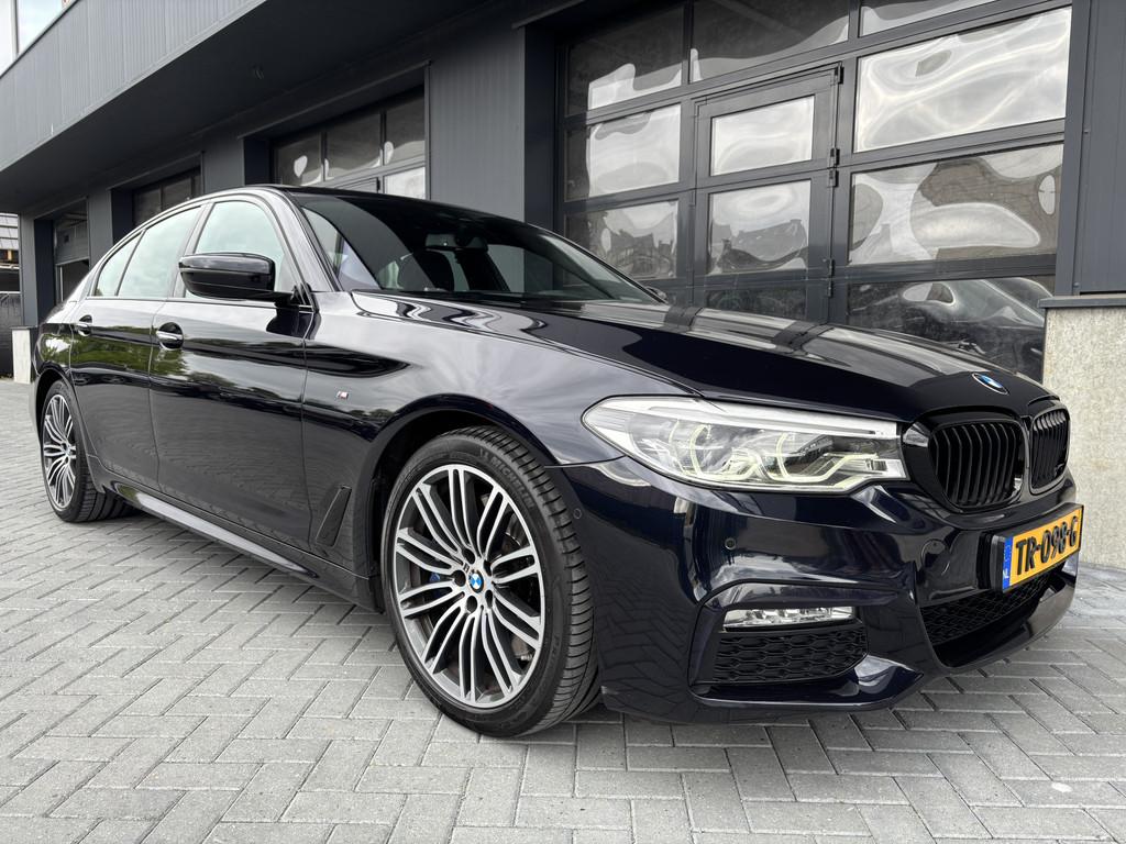 BMW 5 Serie 540i High Executive M sportpakket Harman Kardon, Auto's, BMW, Automaat, Gebruikt, Bedrijf, 1570 kg