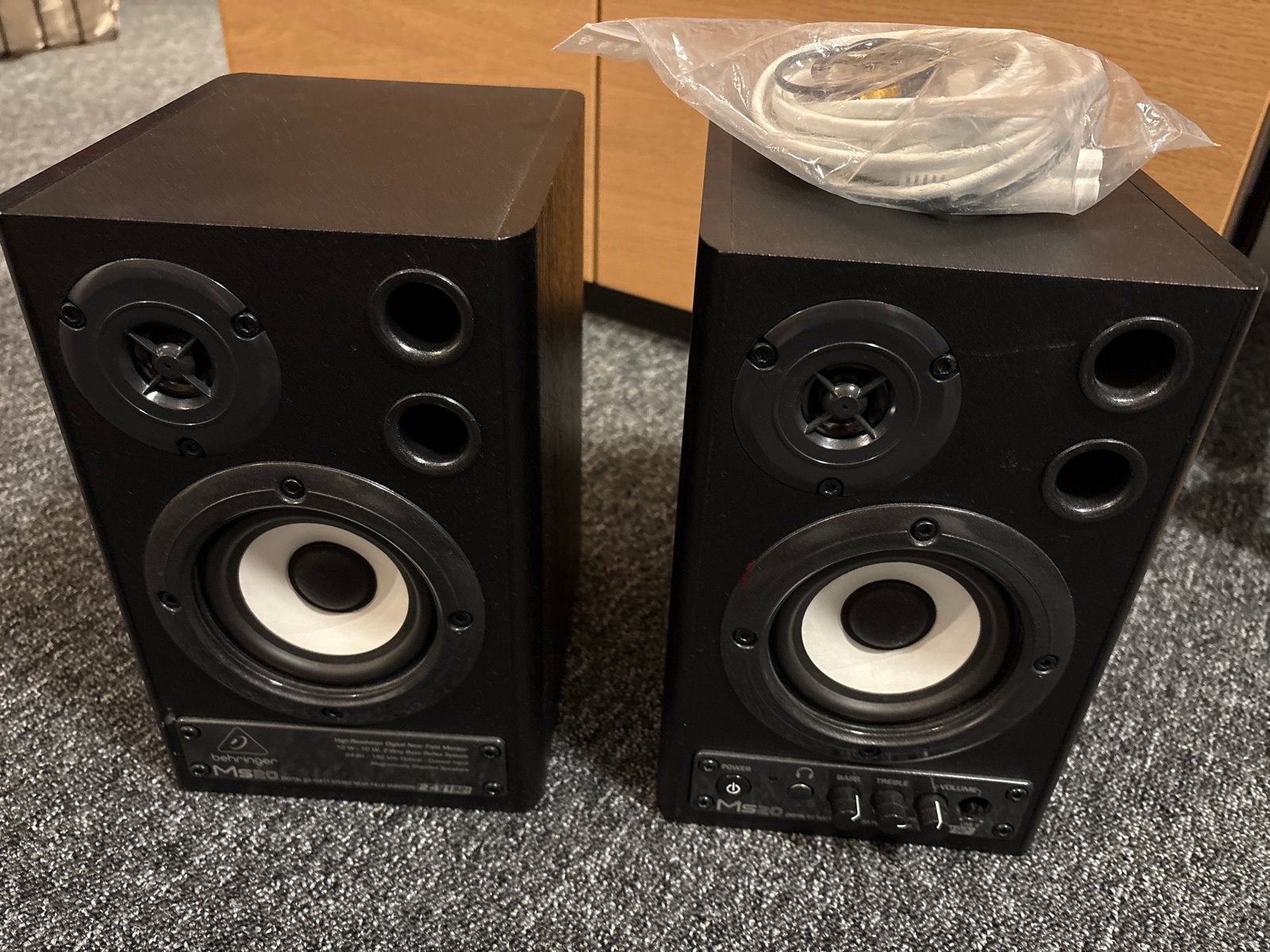 Behringer MS20 Digitale Studio Monitoren, Overige merken, Studiomonitor, Gebruikt, Inclusief kabels
