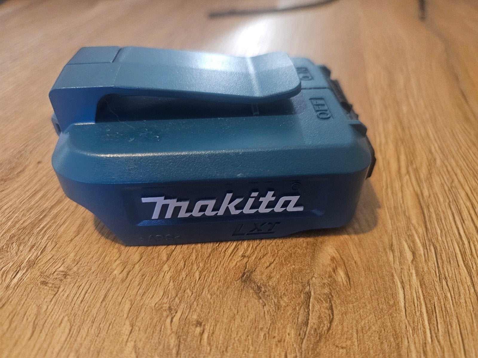 Makita LXT Accu Adapter USB Oplader, Ophalen of Verzenden, Gebruikt