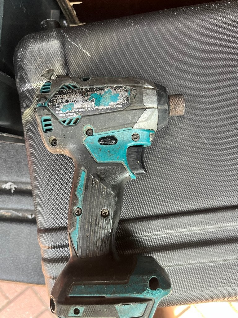 Makita gereedschap, Doe-het-zelf en Verbouw, Gereedschap | Boormachines, Ophalen of Verzenden, Minder dan 400 watt, Variabele snelheid