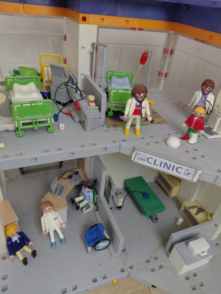 Playmobil ziekenhuis, Ophalen, Zo goed als nieuw