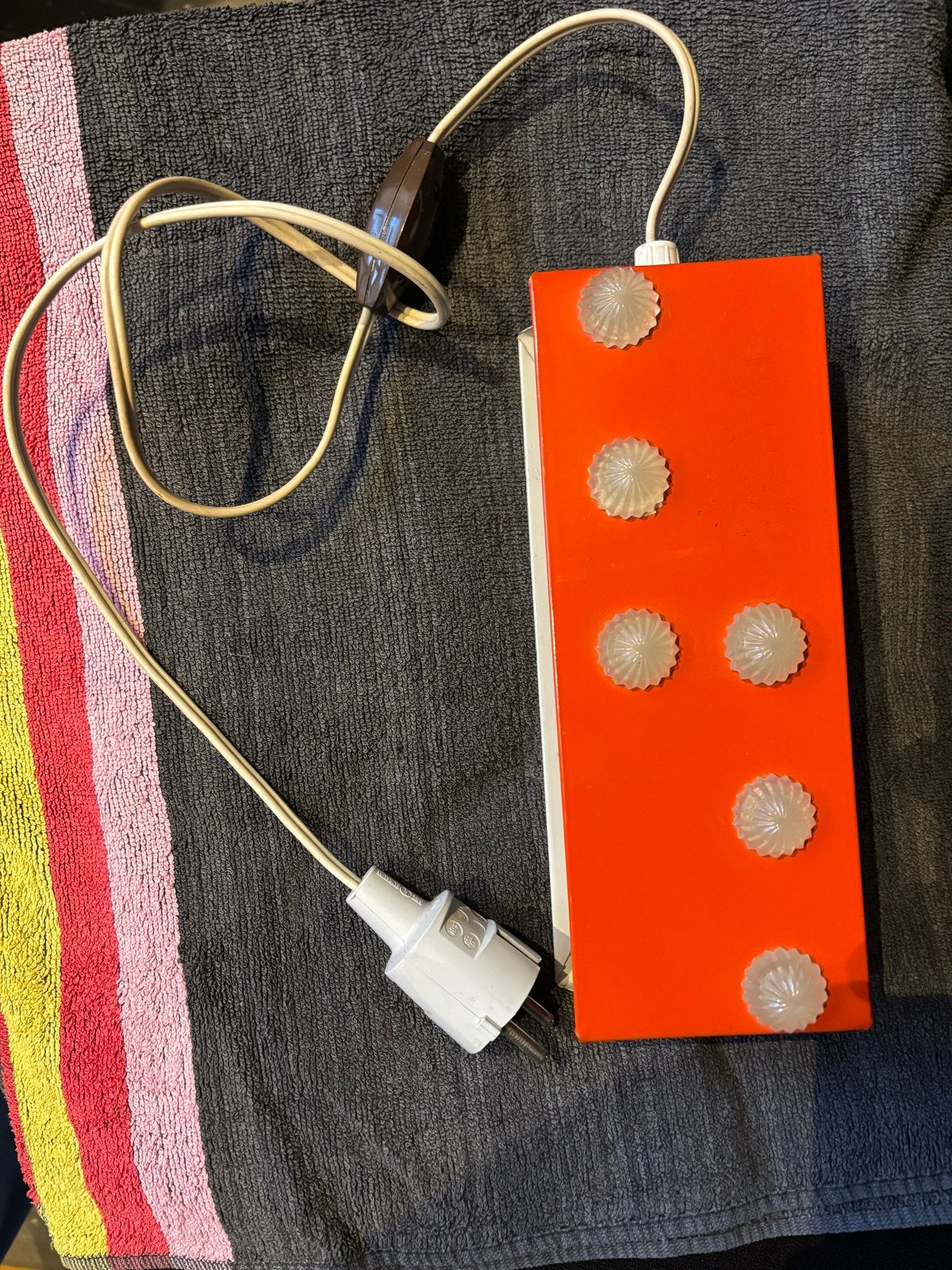 Mid century retro bedlampje wandlamp, Gebruikt, E14 (klein), Ophalen of Verzenden, Oranje