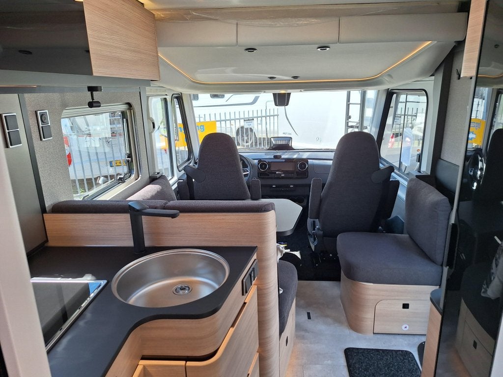 Hymer B-MC I 680 - MODEL 2026 MATARA TEAK OP VOORRAAD!, Ringverwarming, Bedrijf, Diesel, Buitenlamp