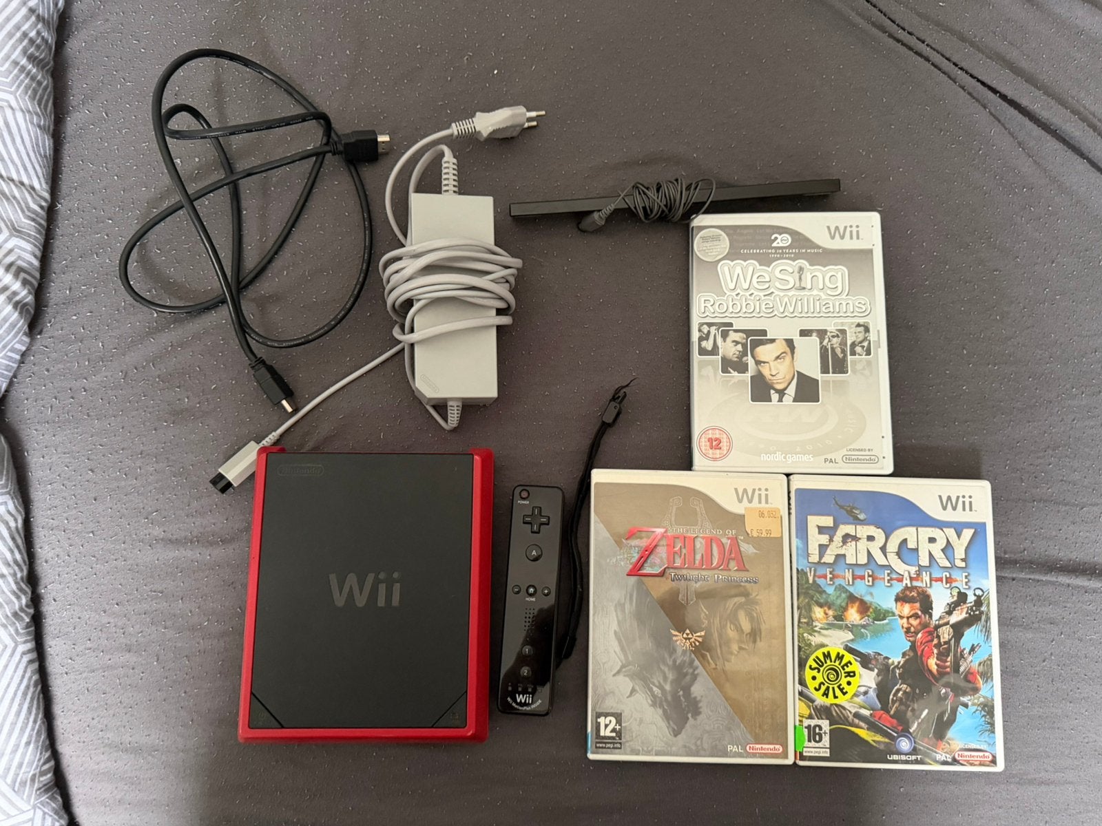 Wii Mini + Games, Ophalen of Verzenden, Zo goed als nieuw