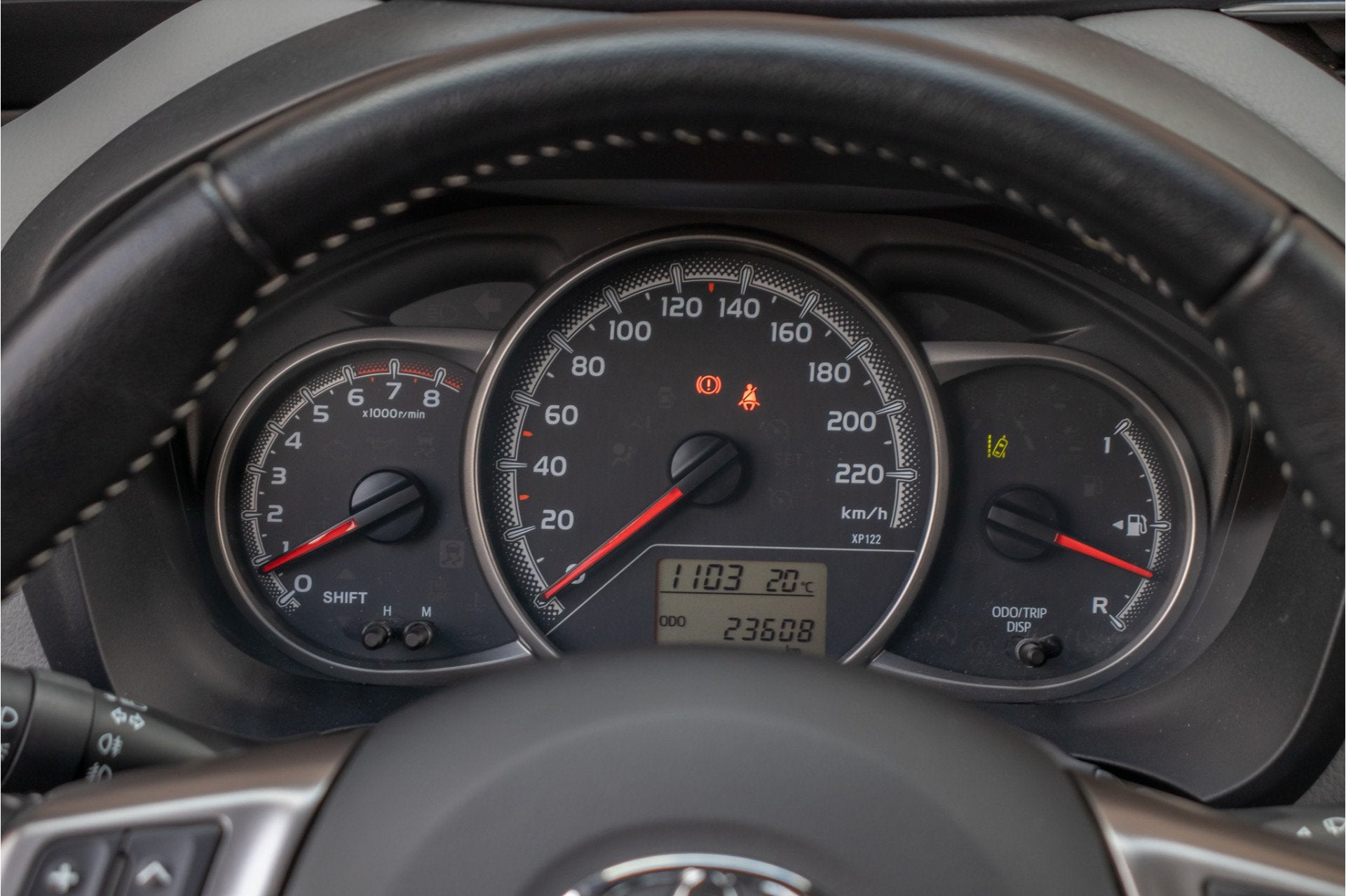 Toyota Yaris 1.3 VVT-i Trend, 1e eigenaar, 23.000km NAP, Cam, Dealer onderhouden, Euro 6, 4 cilinders, Bedrijf