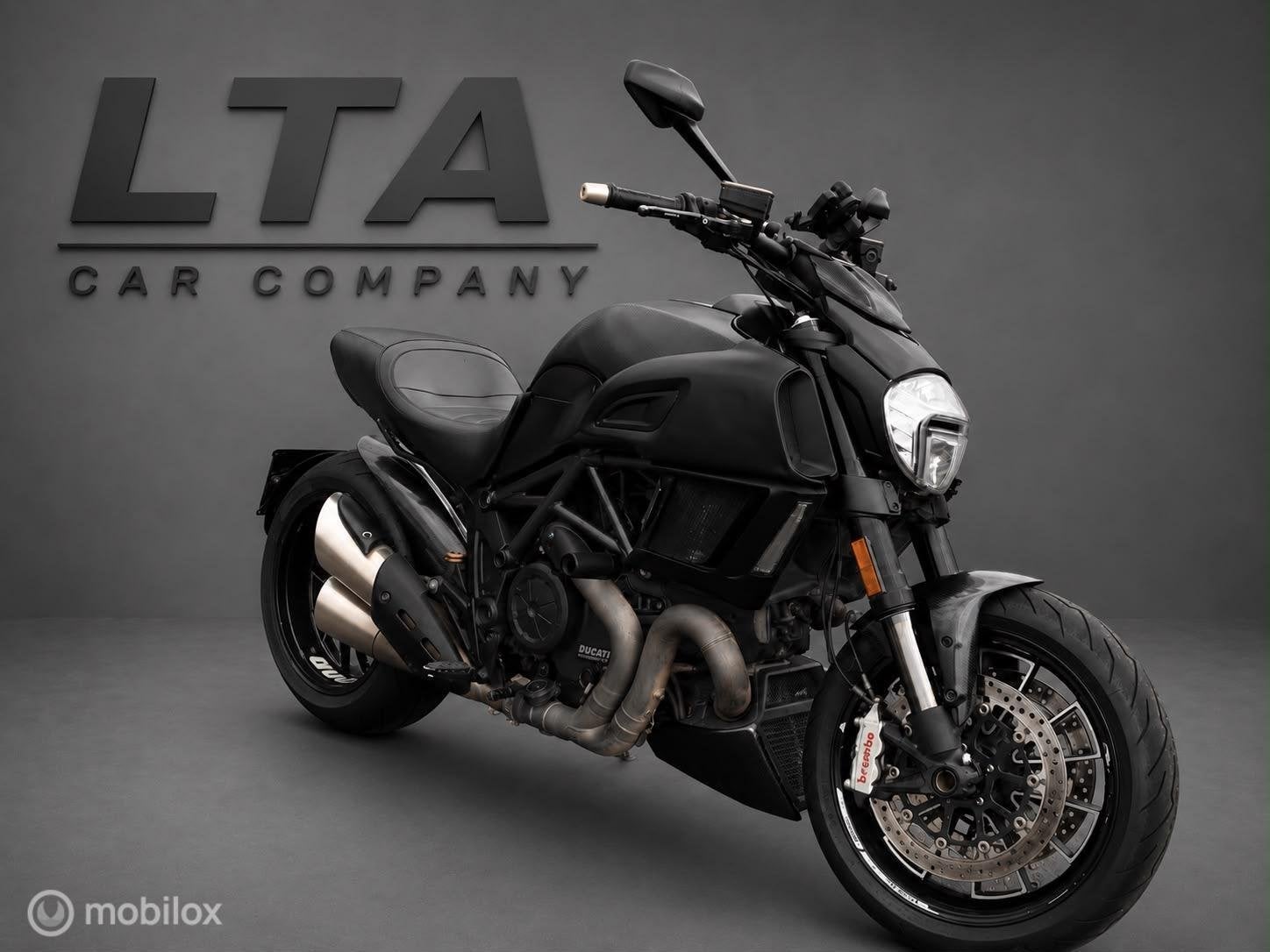Ducati Diavel Dark 2015 | CARBON |, 1198 cc, Bedrijf, Meer dan 35 kW, Traction Control