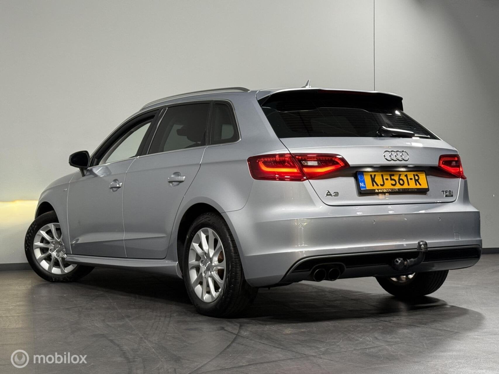Audi A3 Sportback 1.4 TFSI S-TRONIC S-LINE | TREKHAAK | NAVI, Stof, Gebruikt, 4 cilinders, 150 pk