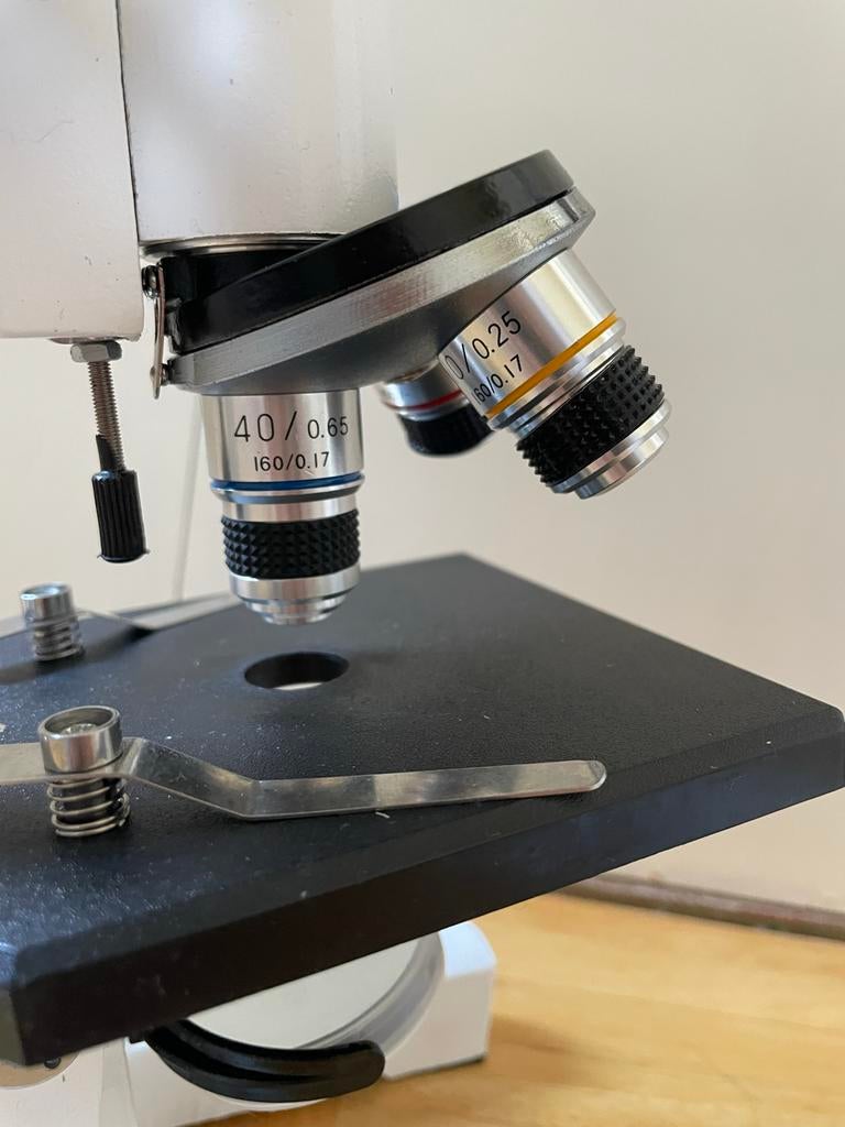 Biologische Microscoop met Diverse Vergrotingen, Ophalen, Zo goed als nieuw, 400x tot 1000x, Biologische microscoop