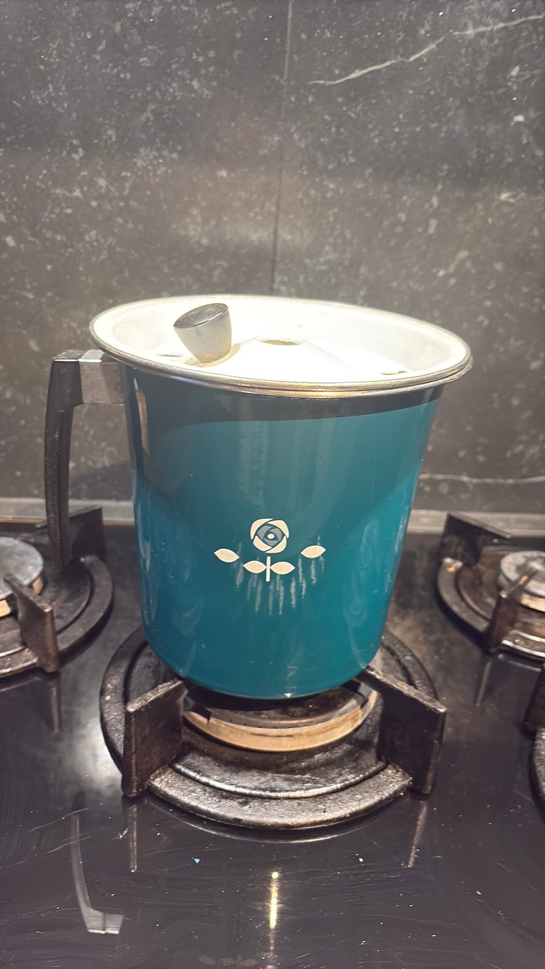 Brocante emaille oude petrol melkkoker, Ophalen of Verzenden