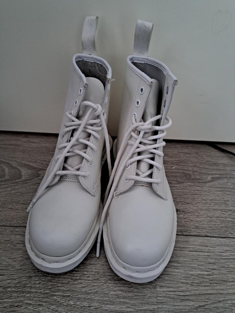 Witte dr Martens maat 40, Ophalen of Verzenden