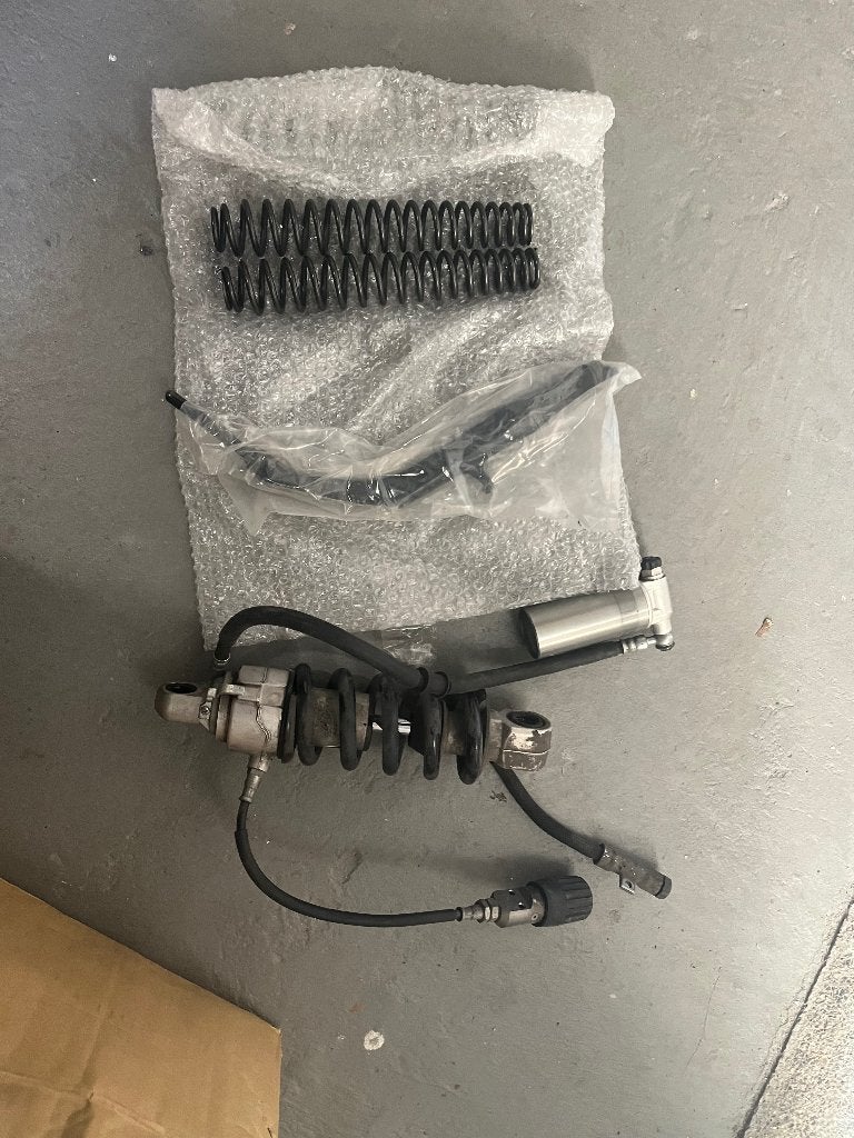 vmax 1700 set compleet voor en achter, Motoren, Ophalen