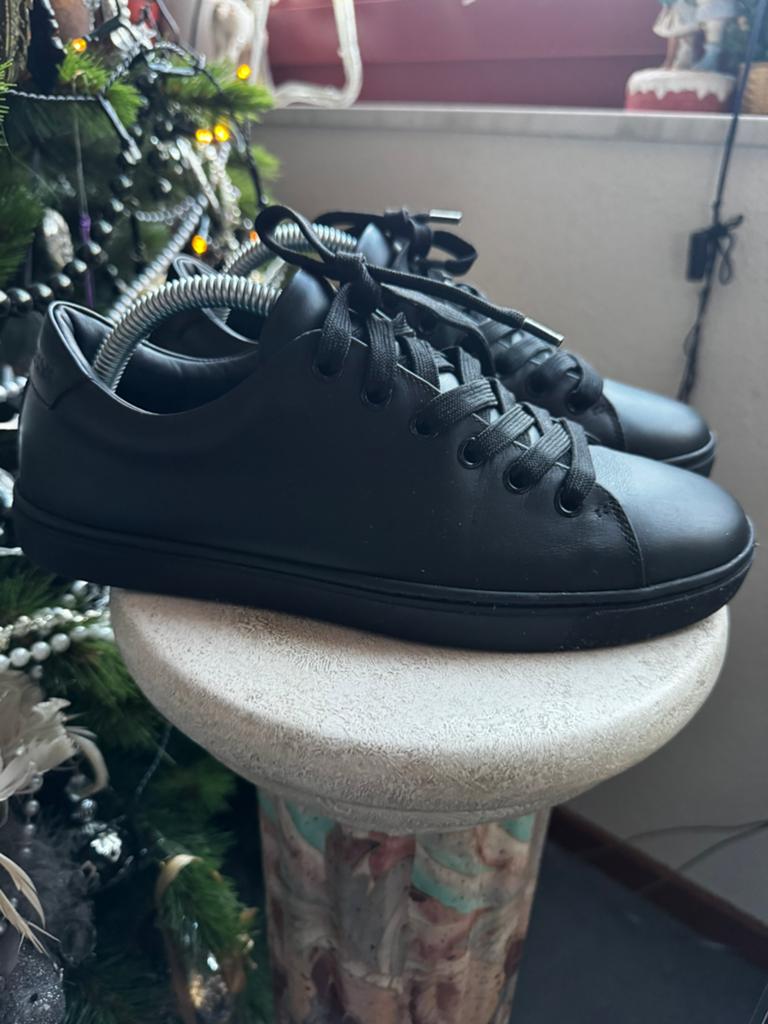 DOLCE & GABBANA sneakers. Size 37 1/2., Verzenden, Nieuw, Zwart, Sneakers of Gympen