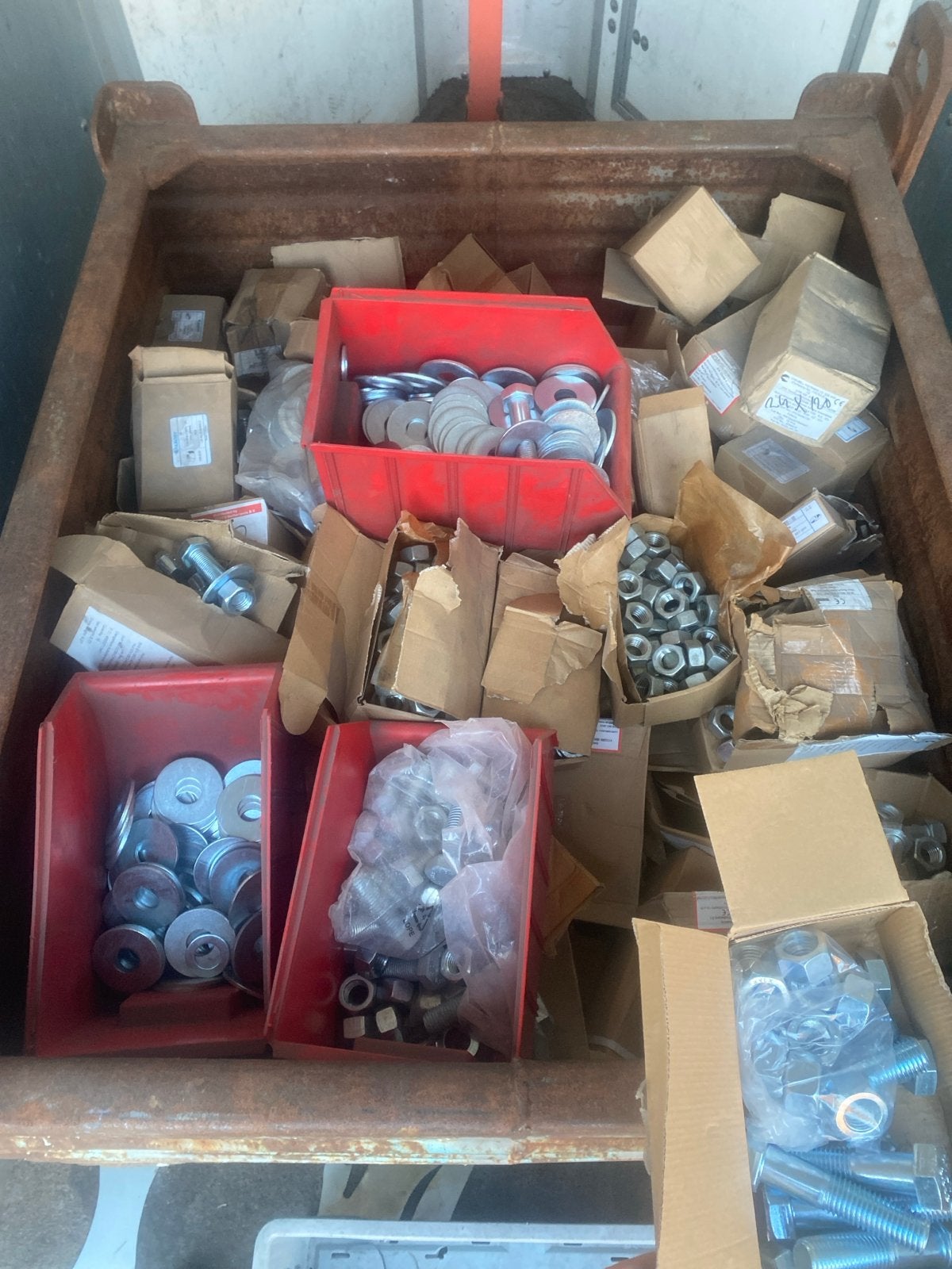 Grote partij bouten, moeren en ringen M24, Ophalen of Verzenden, Nieuw, 50 tot 100 mm, Bouten of Moeren