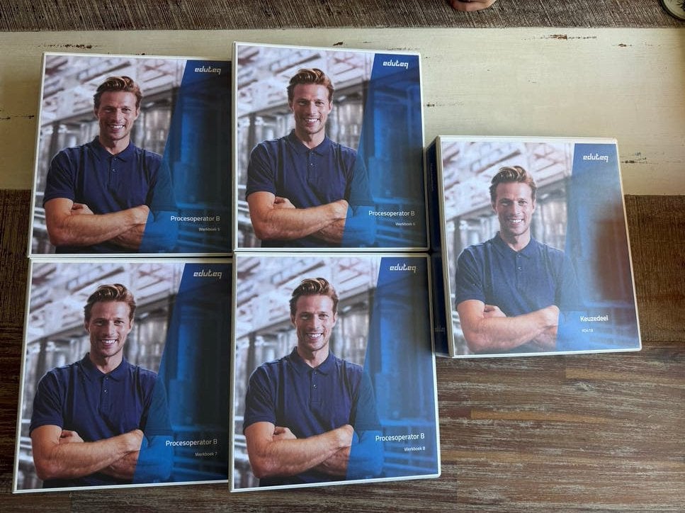 Edutec Procesoperator B Werkboeken (set van 5), Boeken, Ophalen of Verzenden, Zo goed als nieuw, MBO