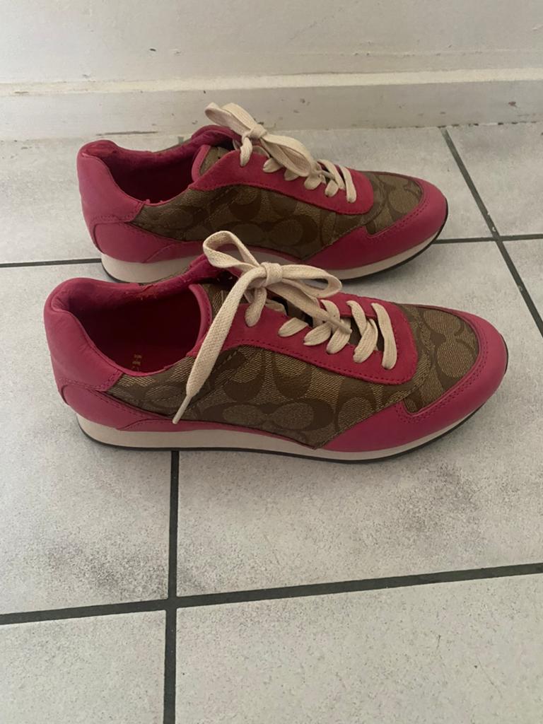 Coach sneakers maat 37,5, Kleding | Dames, Schoenen, Zo goed als nieuw, Sneakers of Gympen, Ophalen of Verzenden