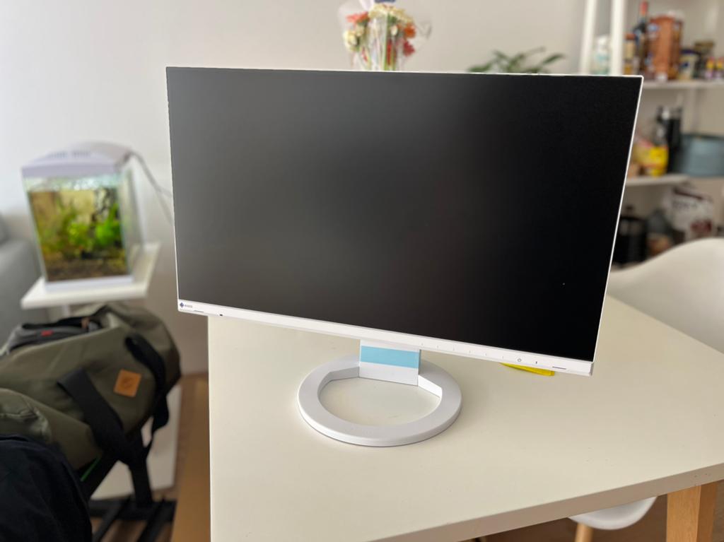 EIZO FlexScan, Computers en Software, Ophalen of Verzenden, LED, In hoogte verstelbaar, HDMI