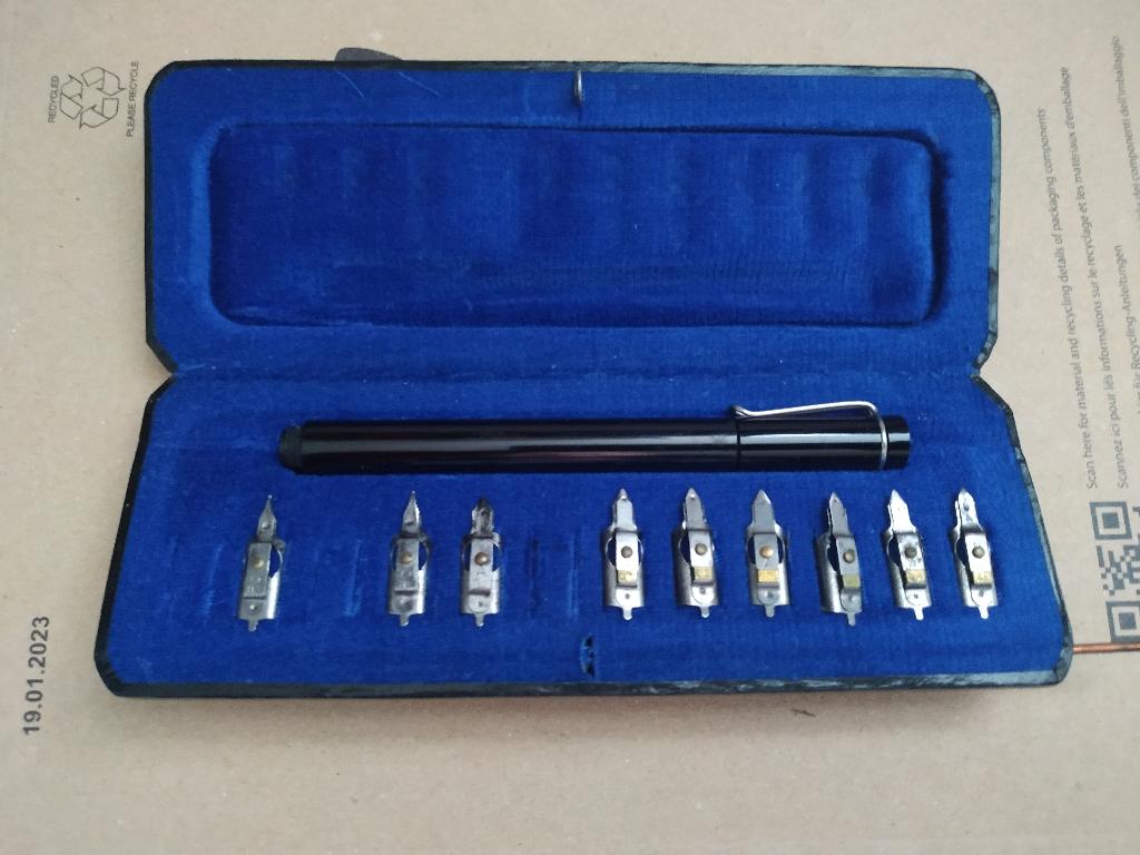 Set Pelikan Graphos Duitsland, Hobby en Vrije tijd, Tekenen, Gebruikt, Potlood of Stift, Ophalen of Verzenden