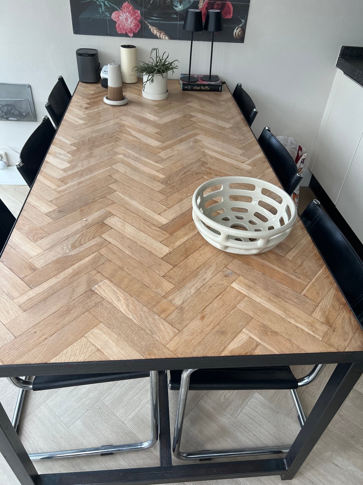 Handgemaakte Eiken Visgraat Tafel met Stalen Onderstel, 100 tot 150 cm, Eikenhout, 200 cm of meer, Ophalen of Verzenden
