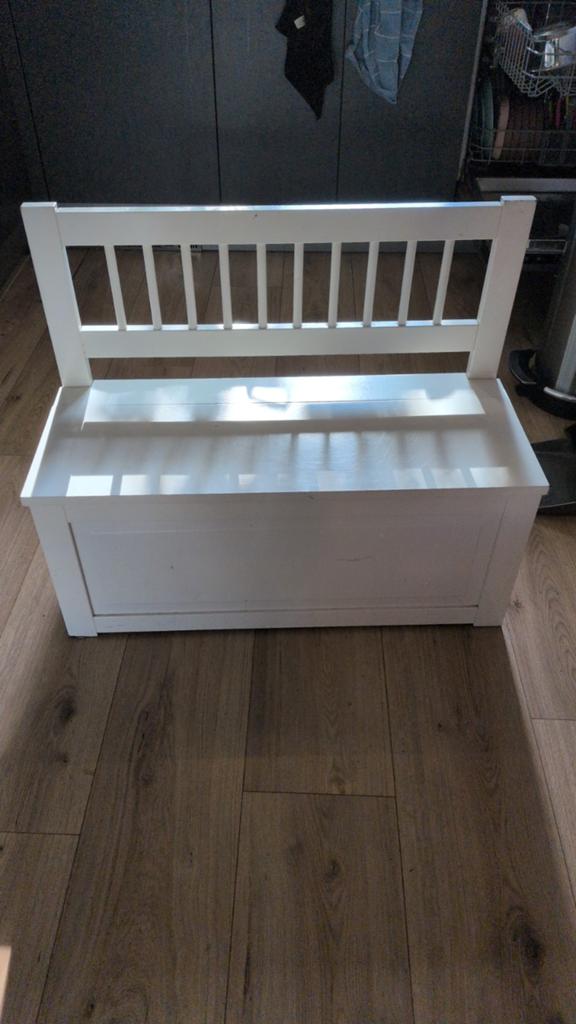 Kinderbankje met opbergruimte en leuning - Wit, Kinderen en Baby's, Kinderkamer | Tafels en Stoelen, Ophalen, Gebruikt, Tafel(s) en Stoel(en)