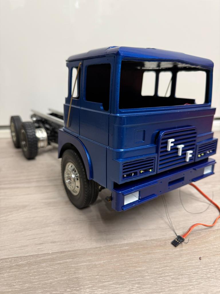 FTF Truck model in schaal 1:14 van Tamiya, Groter dan 1:32, Ophalen of Verzenden, Zo goed als nieuw, Truck